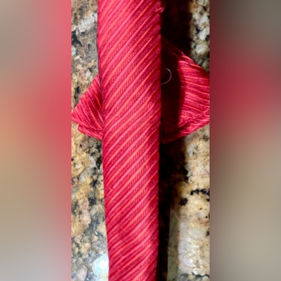 Calvin Klein Red Adjustable Bow Tie Prom Wedding Valentine’s Day GUC - Picture 5 of 6